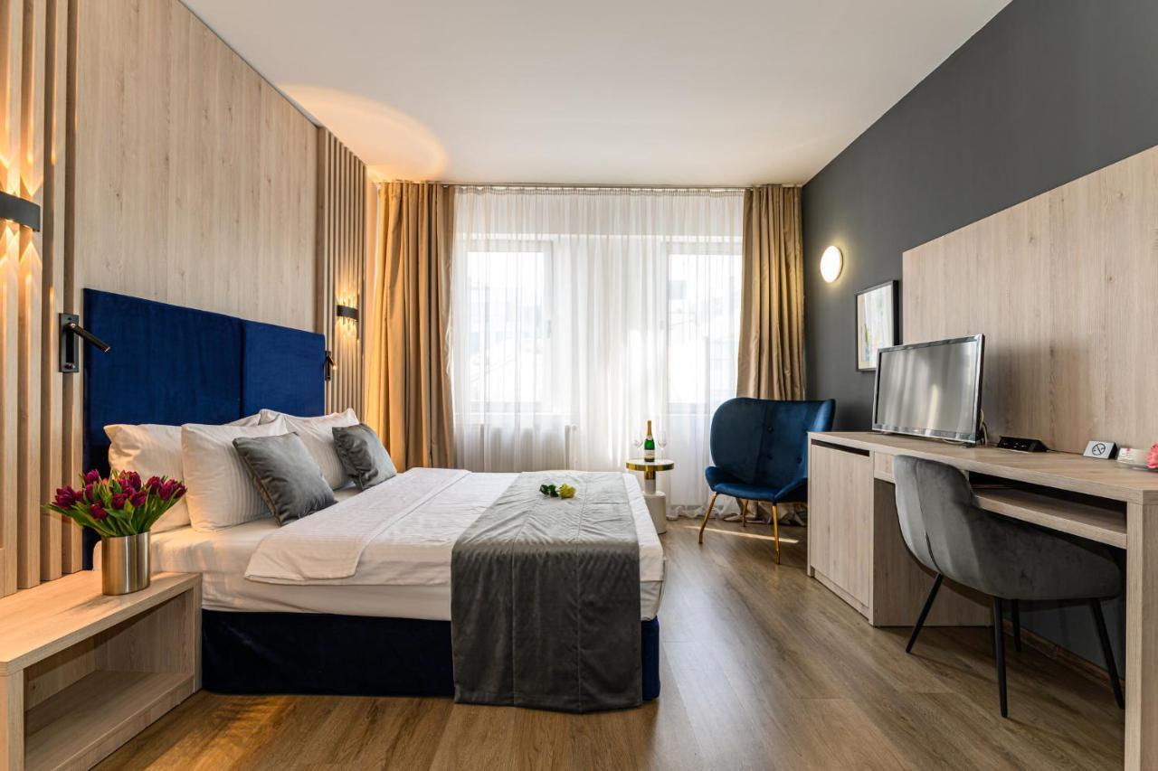 Unique Boutique 4*