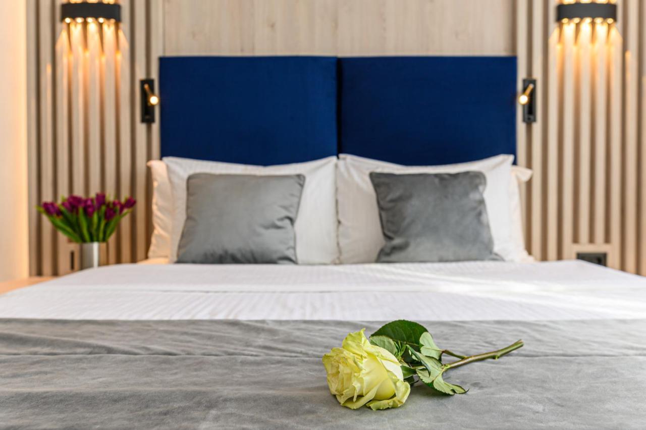 Unique Boutique 4*