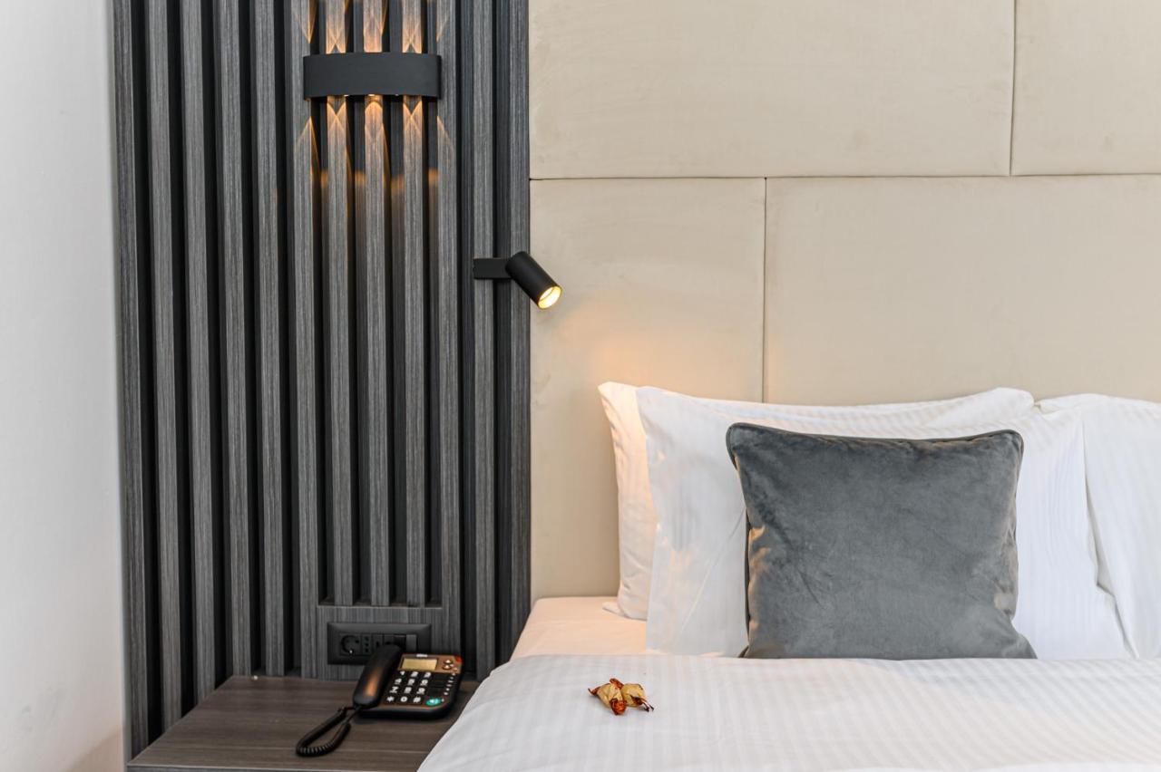 Unique Boutique 4* Bucharest